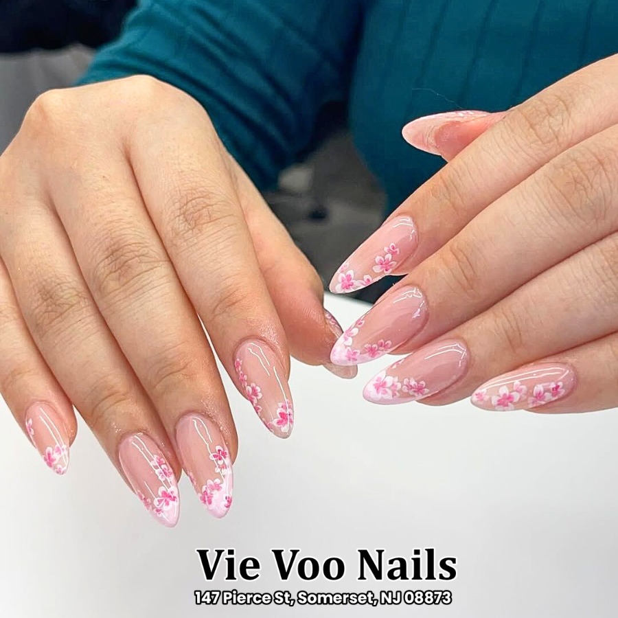 Vie Voo Nails